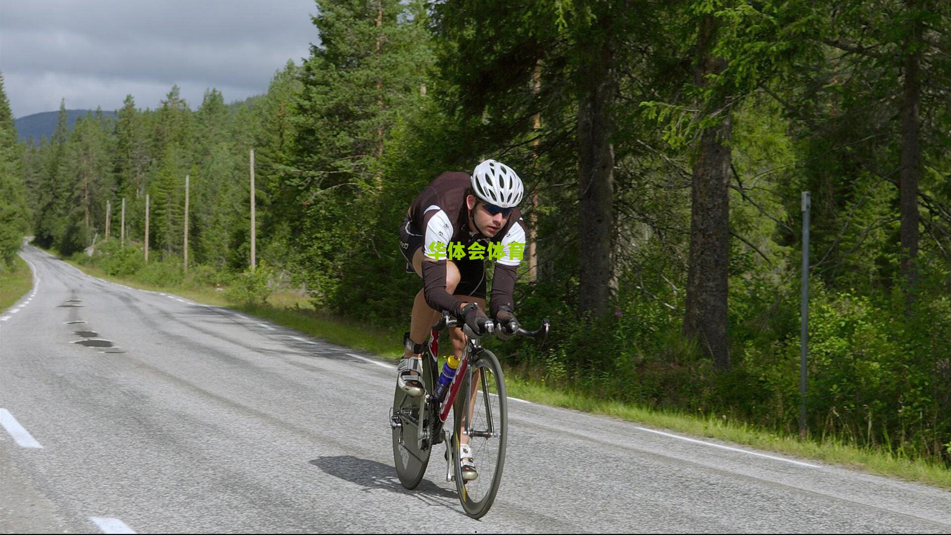 全运会U20男足决赛，浙江2比1力克新疆，历史性摘得三大球首金